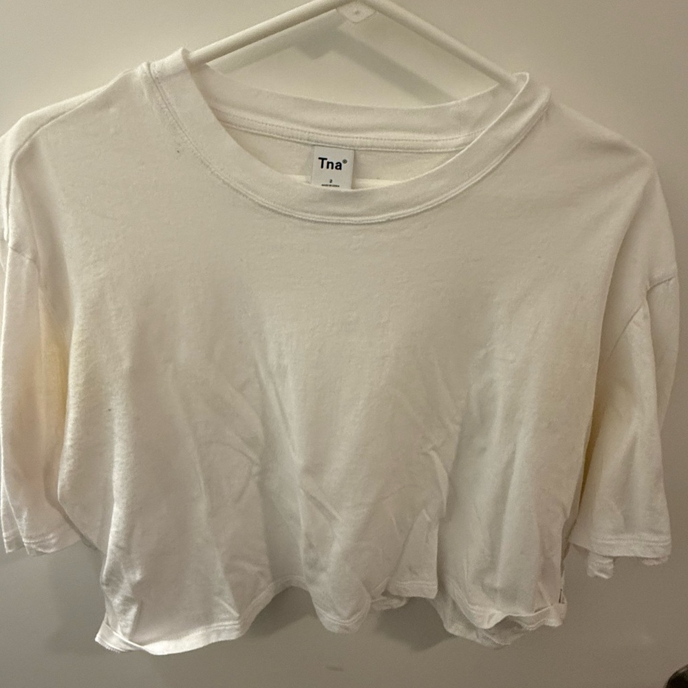Aritzia TNA White Tour Cropped T-Shirt